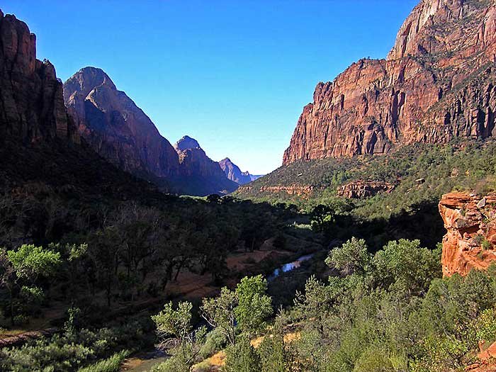 _zionvalley_700x525_web.jpg